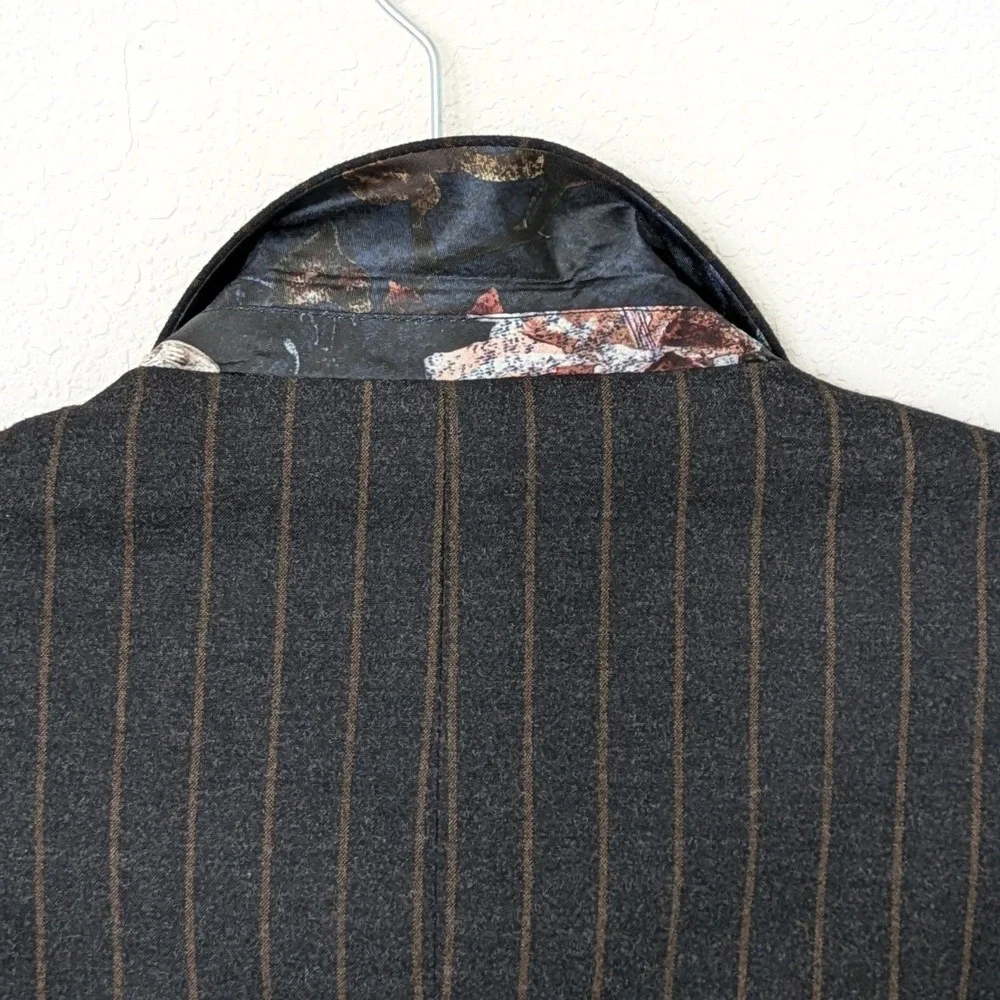 Soul of London Pinstripe Blazer Mens 44R Charcoal Grey Floral‎ Lining Two Button
